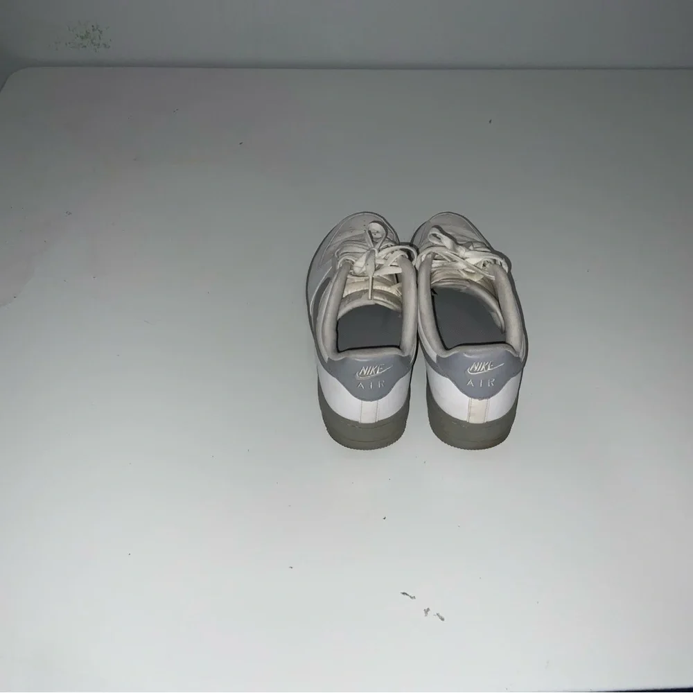 Nike White and Gray Athletic Shoes - Picture 4 of 6